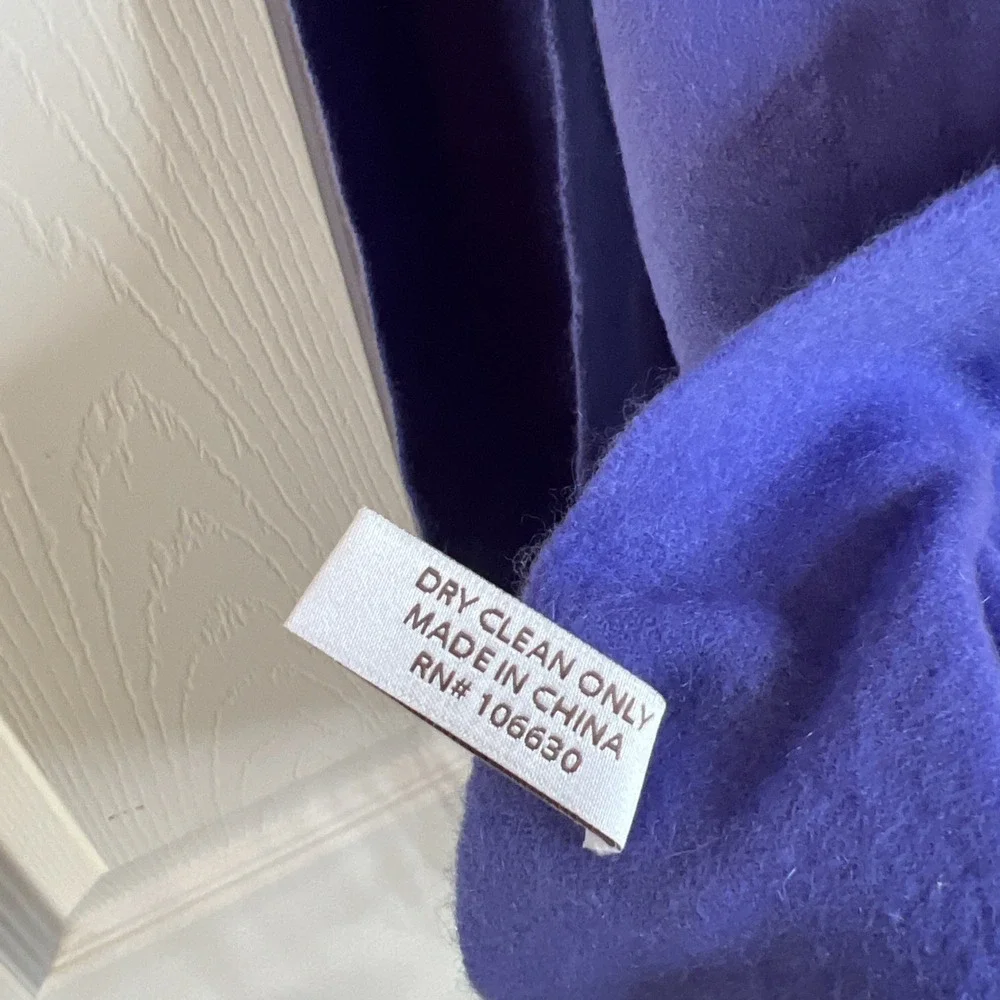 Enzo Mantovani Puprle Solid Purple Wool and Cashmere Tassle‎ Scarf